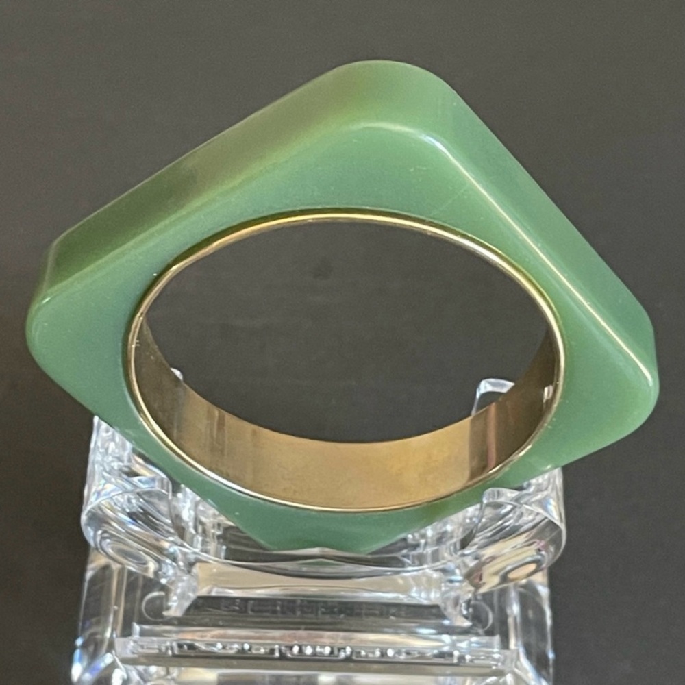 Vintage 1970 liz Claiborne Green lucite Square Bangle Bracelet.